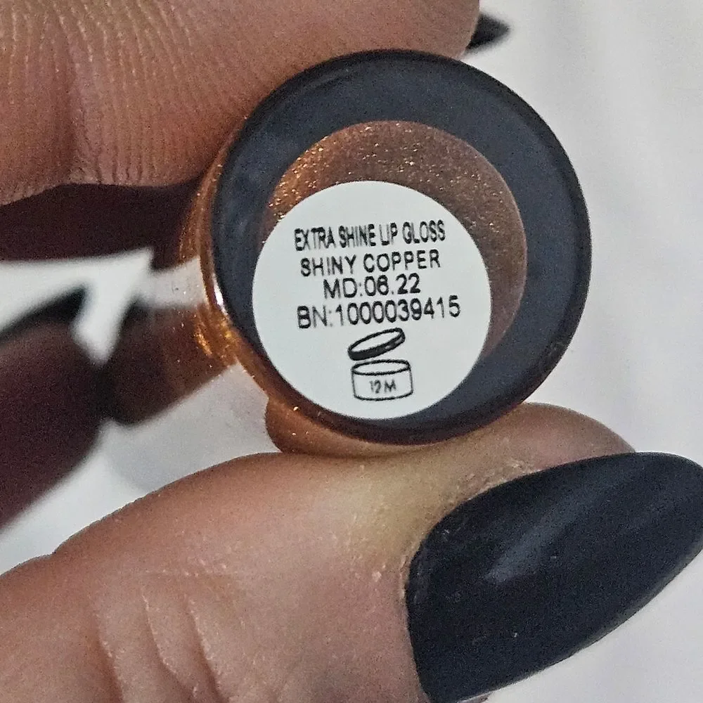 BRAND NEW Farmasi Glittering Bronze Lip Gloss High Shine .15 Oz